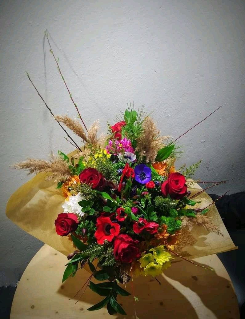 Μπουκέτο με άνθη εποχής VERGADOU FLOWER