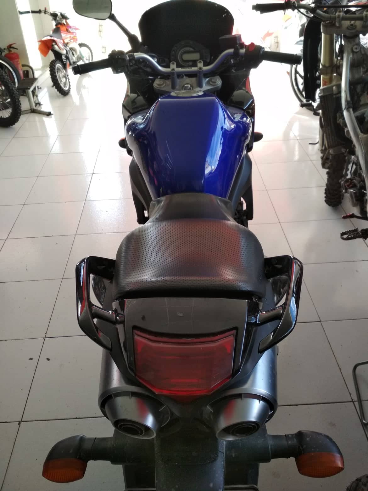 YAMAHA  FZR 600 '07