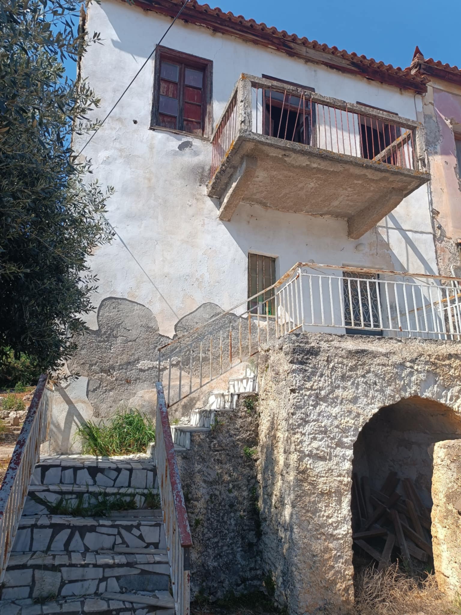 Γύθειο, Μαράθεα – πωλείται συγκρότημα 2 κατοικιών