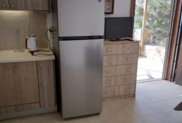 ΔΙΑΚΟΠΕΣ ΣΤΗΝ ΚΡΗΤΗ Ενοικιάζεται επιπλωμένο παραθαλάσσιο διαμέρισμα