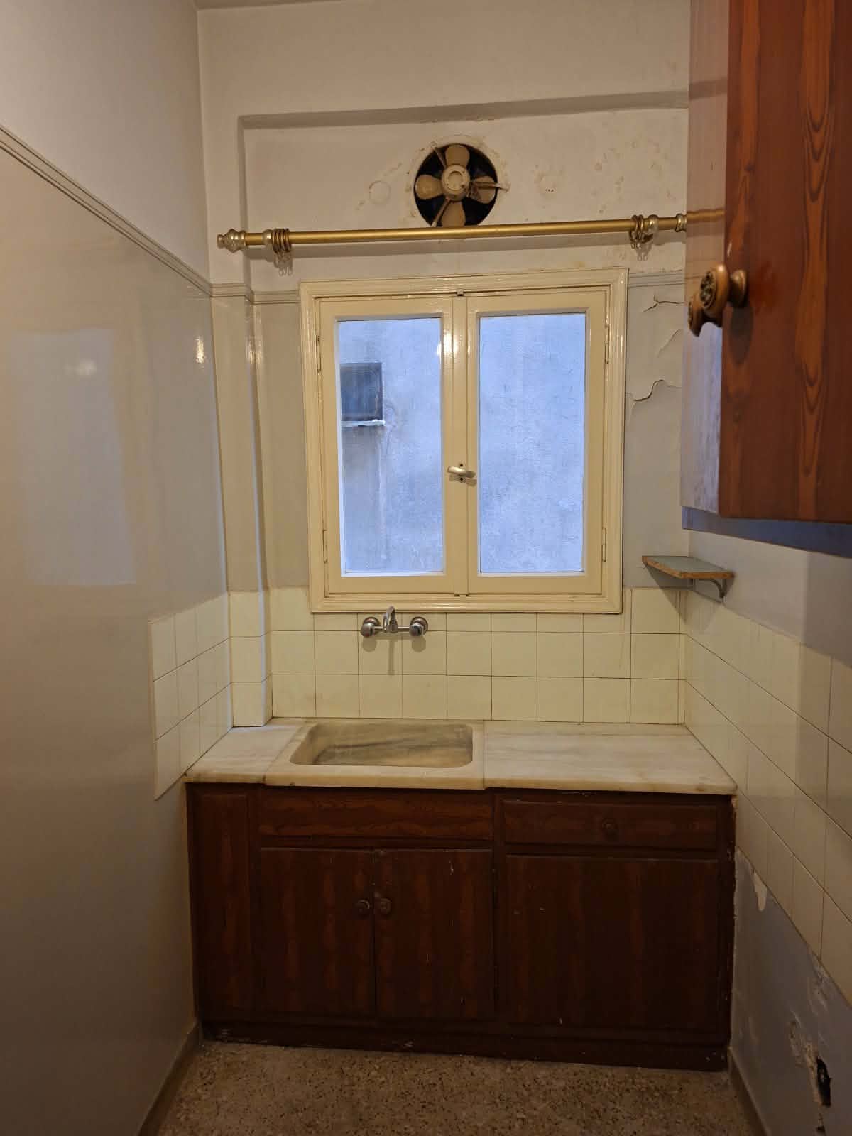 Αθήνα, πωλείται γκαρσονιέρα 26 τ.μ, με ξεχωριστή κουζίνα