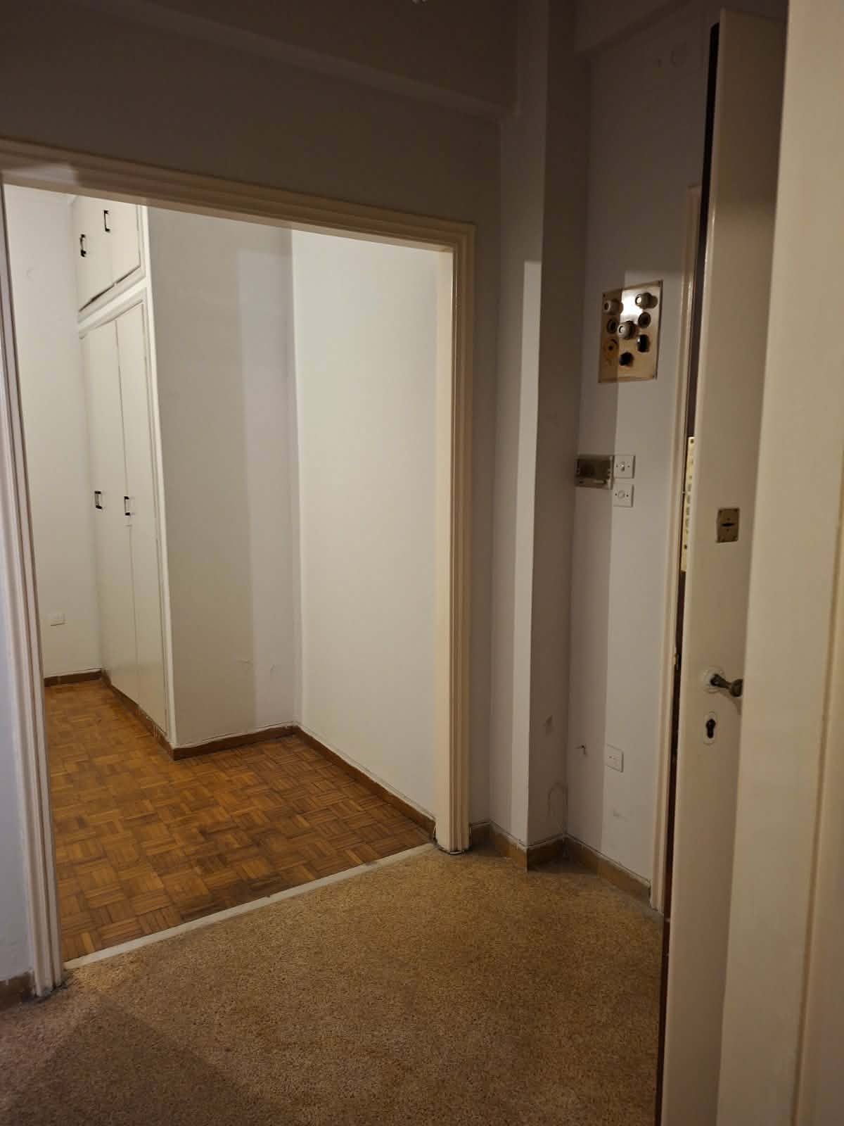 Αθήνα, πωλείται γκαρσονιέρα 26 τ.μ, με ξεχωριστή κουζίνα