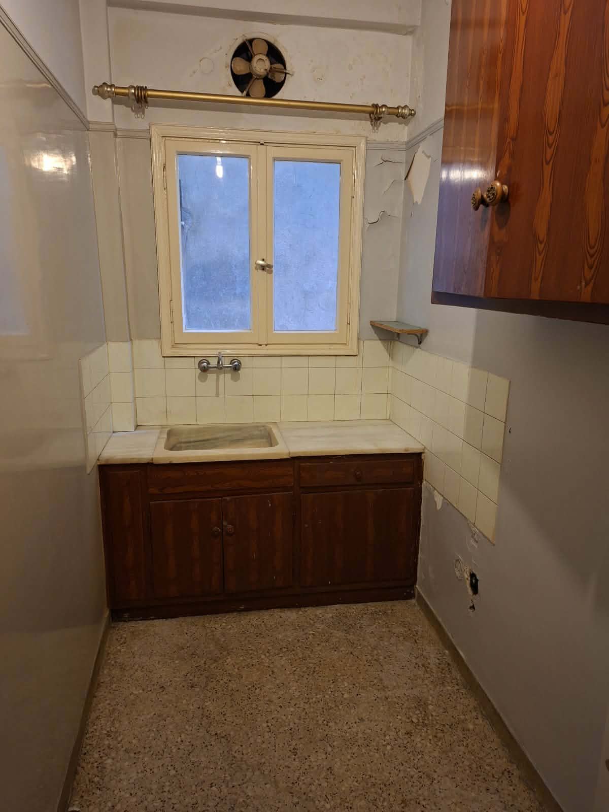 Αθήνα, πωλείται γκαρσονιέρα 26 τ.μ, με ξεχωριστή κουζίνα