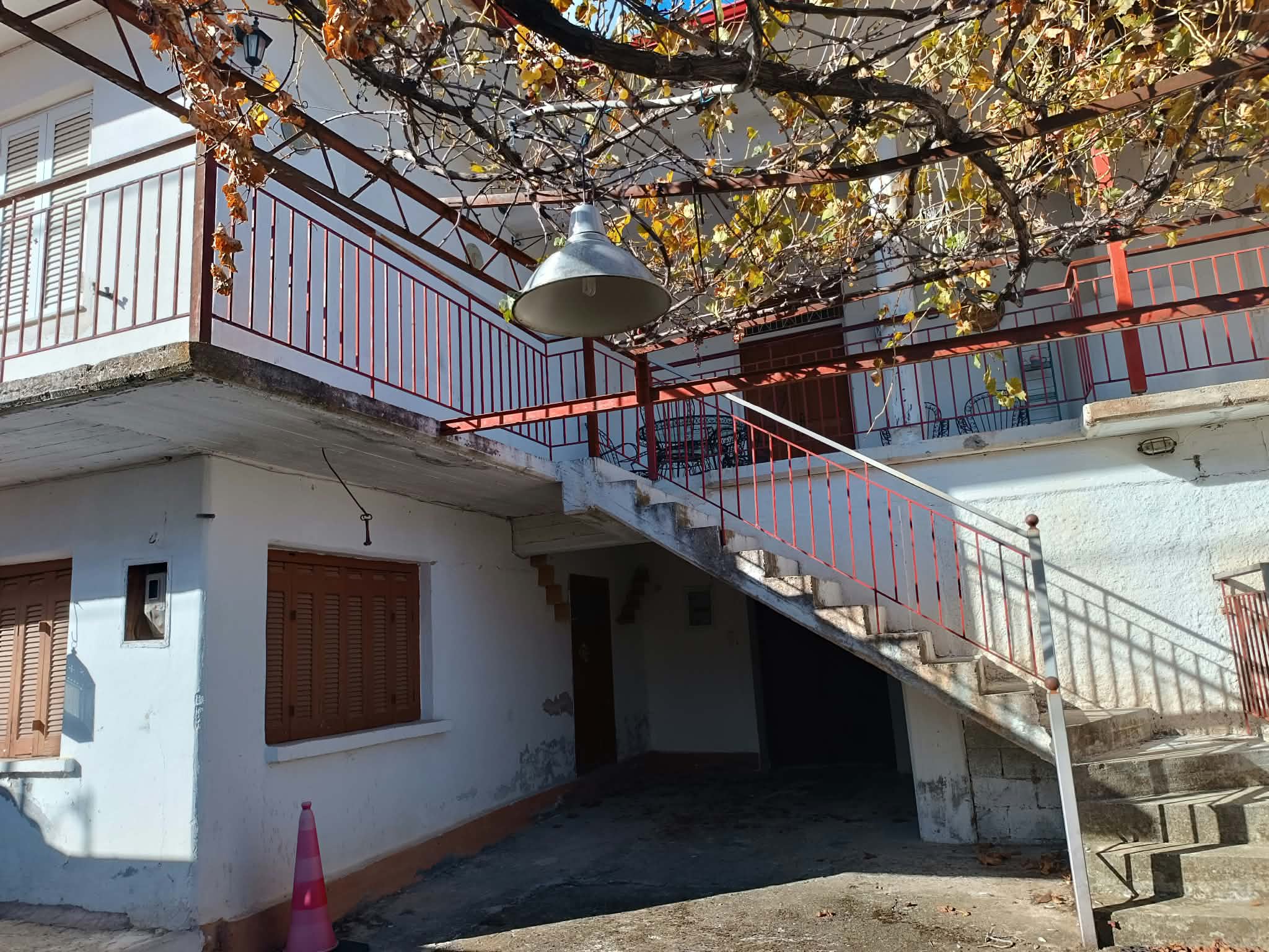 Καστόρειο Λακωνίας πωλείται διπλοκατοικία 150 τ.μ σε οικόπεδο 1.553 τ.μ